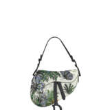 A LIMITED EDITION CALFSKIN LEATHER & EMBROIDERED TOILE DE JOUY TROPICALIA MEDIUM SADDLE BAG WITH BLACK HARDWARE - Foto 1