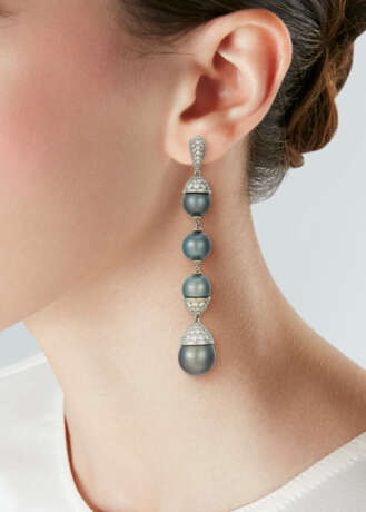 GRAY CULTURED PEARL AND DIAMOND EARRINGS - Foto 2