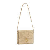 A FICELLE OSTRICH SAC SEQUANA WITH GOLD HARDWARE - Foto 2