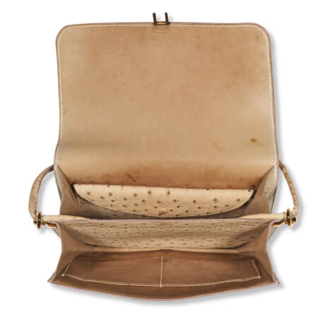 A FICELLE OSTRICH SAC SEQUANA WITH GOLD HARDWARE - photo 4