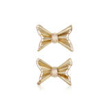 PAIR OF RETRO GOLD BOW BROOCHES - Foto 1