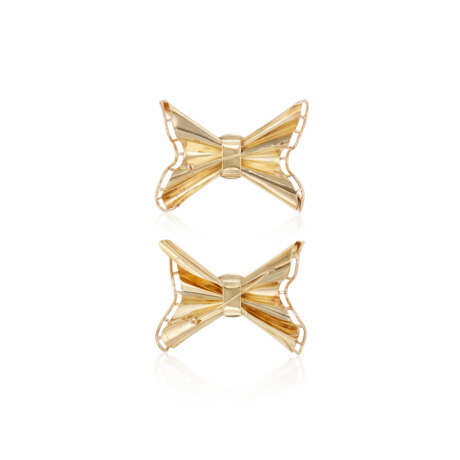 PAIR OF RETRO GOLD BOW BROOCHES - фото 3