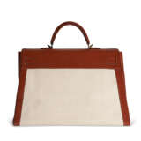 AN ÉTRUSQUE BUFFALO LEATHER & TOILE TRAVEL KELLY 50 WITH GOLD HARDWARE - photo 3