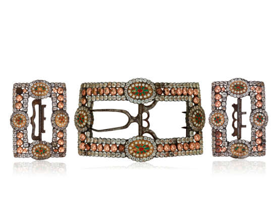 ANTIQUE SET OF PASTE AND ENAMEL BUCKLES - фото 1