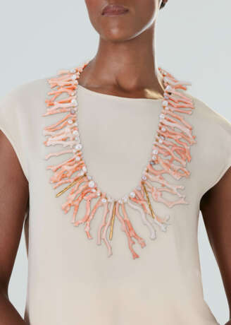 CORAL AND CULTURED PEARL NECKLACE - photo 2