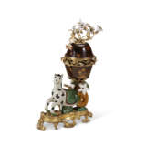 A LOUIS XV ORMOLU-MOUNTED CHINESE PORCELAIN AND LACQUER POTPOURRI VASE - photo 1