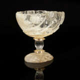 AN ENAMELLED GOLD MOUNTED ROCK CRYSTAL TAZZA - фото 5