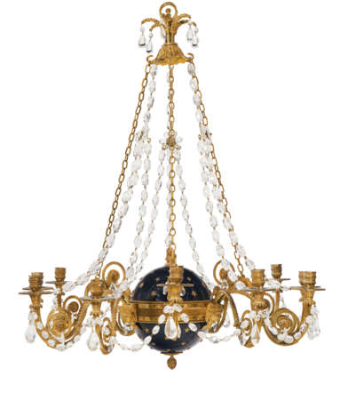 A DIRECTOIRE STYLE CUT-GLASS-MOUNTED ORMOLU AND BLUE-DECORATED TWELVE-LIGHT CHANDELIER - фото 1