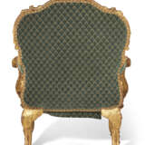 A GEORGE II GILTWOOD ARMCHAIR OF MONUMENTAL PROPORTIONS - photo 4