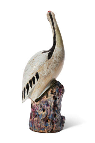 A LARGE CHINESE EXPORT PORCELAIN MODEL OF A CRANE - photo 3