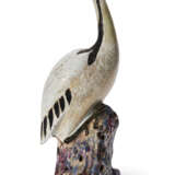 A LARGE CHINESE EXPORT PORCELAIN MODEL OF A CRANE - Foto 3