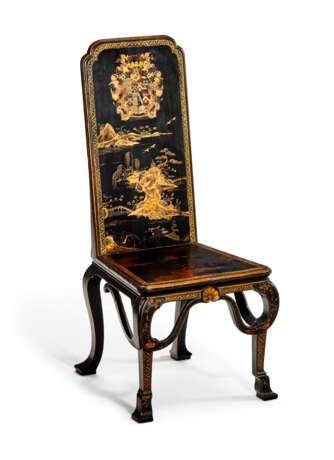 A PAIR OF GEORGE I BLACK, RED AND GILT-JAPANNED AND CHINESE LACQUER HALL CHAIRS - photo 12