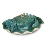 A CHINESE EXPORT PORCELAIN TURQUOISE-GLAZED CRAB TUREEN AND COVER - фото 6