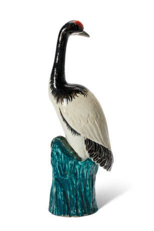 A CHINESE EXPORT PORCELAIN MODEL OF A CRANE - Foto 2