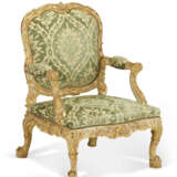 A GEORGE II PARCEL-GILT AND GREY-PAINTED ARMCHAIR - photo 5