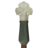 A CARVED JADE FLY-WHISK HANDLE - Foto 2