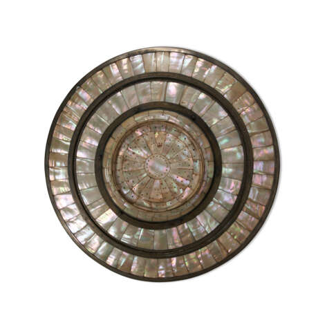 A SILVER-MOUNTED MOTHER-OF-PEARL CHARGER - photo 2