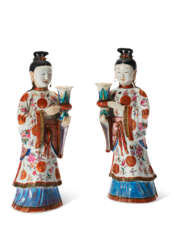 A LARGE PAIR OF CHINESE EXPORT PORCELAIN COURT LADY CANDLEHOLDERS
