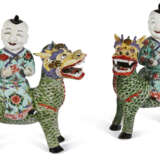 A PAIR OF CHINESE EXPORT PORCELAIN FAMILLE VERTE FIGURES OF BOYS RIDING QILIN - photo 1