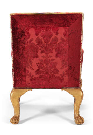 A PAIR OF GEORGE II GILTWOOD ARMCHAIRS - photo 7