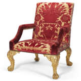 A PAIR OF GEORGE II GILTWOOD ARMCHAIRS - photo 11