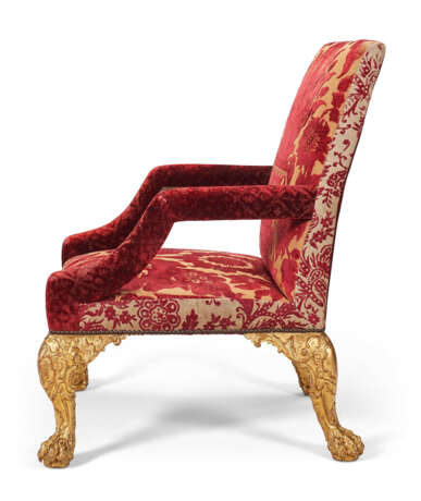 A PAIR OF GEORGE II GILTWOOD ARMCHAIRS - photo 15