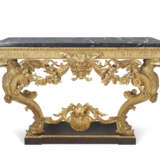 A PAIR OF GEORGE II GILTWOOD PIER TABLES - Foto 2