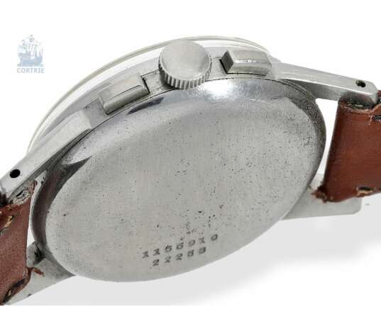 Armbanduhr: seltener Universal Genève Chronograph "Tri-Compax" Ref. 22258, ca.1945 - photo 2