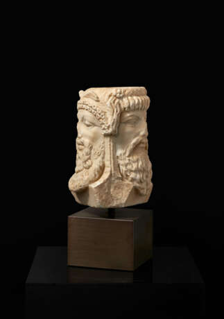 A ROMAN MARBLE TRIPLE-HEADED HERM HEAD OF DIONYSUS - Foto 7