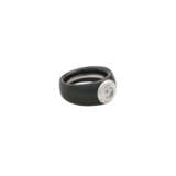 Schwarzer Keramikring mit Brillant ca. 0,5 ct, - фото 1