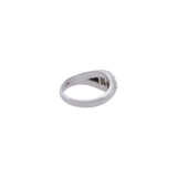 Ring mit Altschliffdiamant von ca. 0,73 ct flankiert von 2 Saphirtriangeln, - фото 3