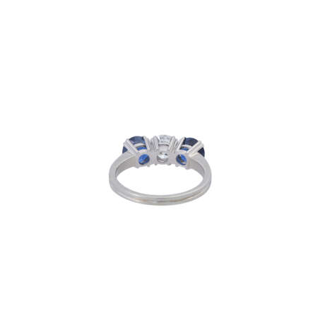 Ring mit 2 feinen Saphiren und 1 Brillant ca. 0,7 ct, - Foto 4