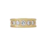 Ring mit 5 Brillanten zus. ca. 0,9 ct, - Foto 2