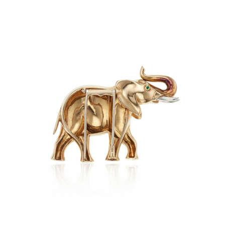 NO RESERVE | CARTIER GOLD AND EMERALD ELEPHANT BROOCH - photo 3