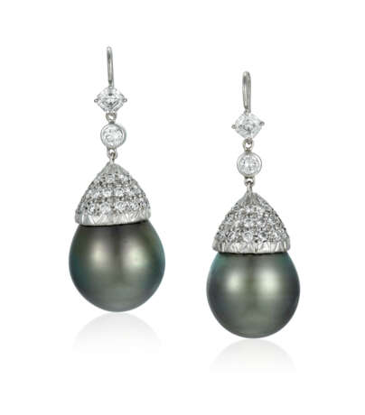 NO RESERVE | GRAY CULTURED PEARL AND DIAMOND EARRINGS - фото 1