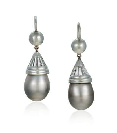 NO RESERVE| GRAY CULTURED PEARL AND DIAMOND EARRINGS - Foto 1