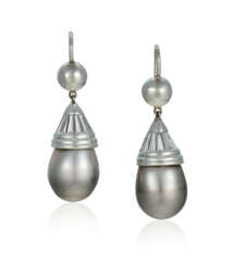 NO RESERVE| GRAY CULTURED PEARL AND DIAMOND EARRINGS