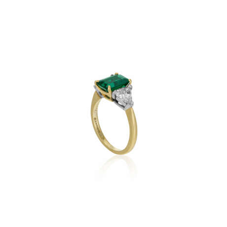 CARTIER EMERALD AND DIAMOND RING - Foto 9
