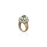 NO RESERVE | EMERALD AND DIAMOND RING - фото 5