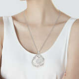 NO RESERVE | CHOPARD DIAMOND 'HAPPY DIAMONDS' PENDANT-NECKLACE - photo 2