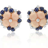 NO RESERVE | CORAL, DIAMOND AND SAPPHIRE FLOWER EARRINGS - Foto 1