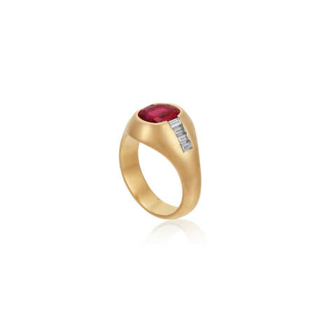 NO RESERVE | RUBY AND DIAMOND RING - фото 5