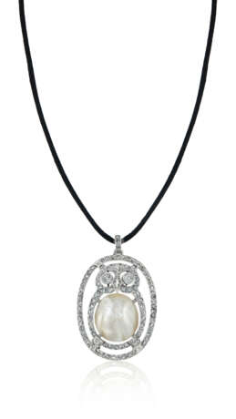 NO RESERVE | CULTURED PEARL AND DIAMOND OWL PENDANT - фото 1