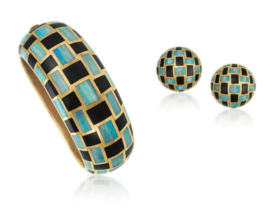 NO RESERVE | TIFFANY & CO. SET OF OPAL AND BLACK JADE JEWELRY - Foto 1