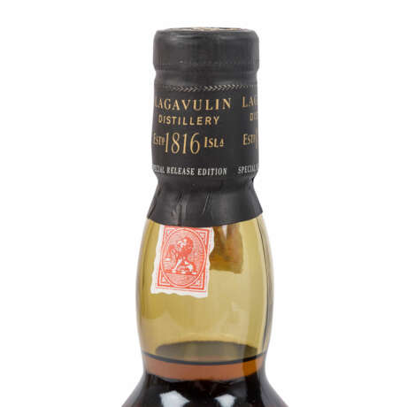 LAGAVULIN Single Malt Scotch Whisky, 1987 - photo 3