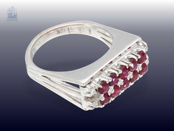 Ring: weißgoldener, klassischer vintage Rubin/Diamant-Goldschmiedering, 18K Gold - photo 3