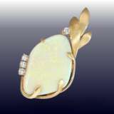 Brosche: hochwertige und dekorative Goldschmiedebrosche mit besonders großem Opal und feinen Brillanten, neuwertig - photo 1