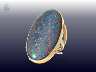 Ring: sehr schöner, auffälliger vintage Opalring mit außergewöhnlich großem Opal, Goldschmiedearbeit
