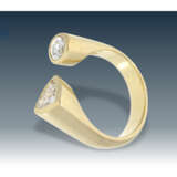 Ring: moderner und interessant gearbeiteter Goldschmiedering mit Diamanten, 18K Gold, unikate Designerarbeit - Foto 2