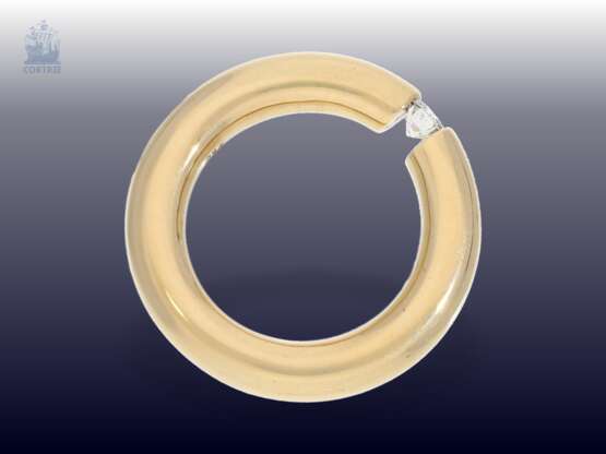 Ring: sehr hochwertig gearbeiteter, massiver Spannring mit einem feinen Brillant von ca. 0,20ct - фото 2